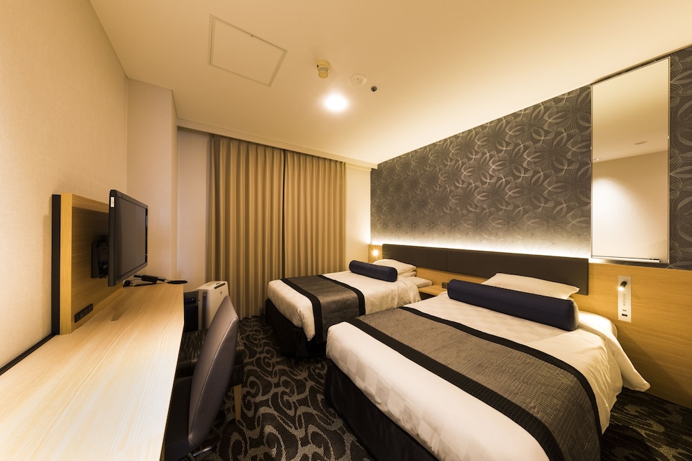 スーペリアハリウッドツイン 禁煙 (13-14階) 客室3 | 新大阪江坂東急REIホテル