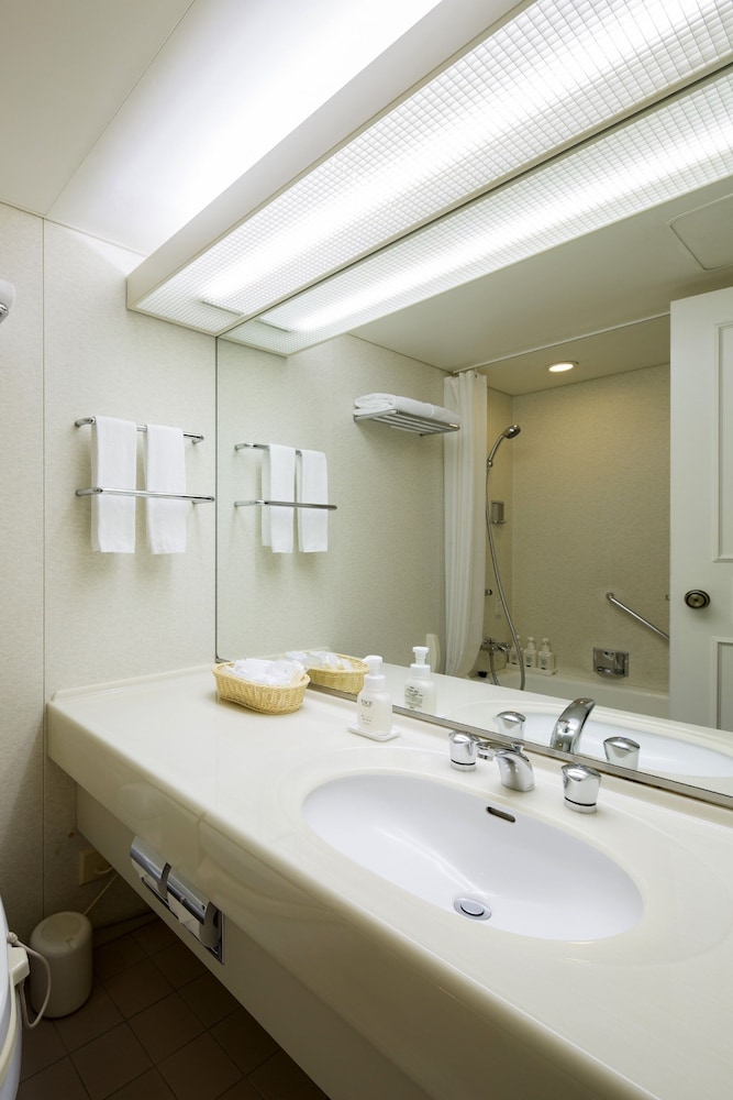 [禁煙] スーペリアツイン with エキストラベッド (1フロアに1部屋/隣同士不可) バスルーム0 | ホテルイースト２１東京