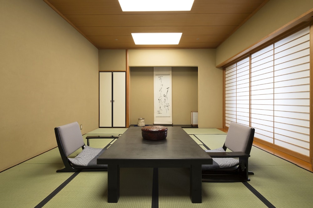 [禁煙] 和室 (54平米) (2名利用) 客室1 | ホテルイースト２１東京