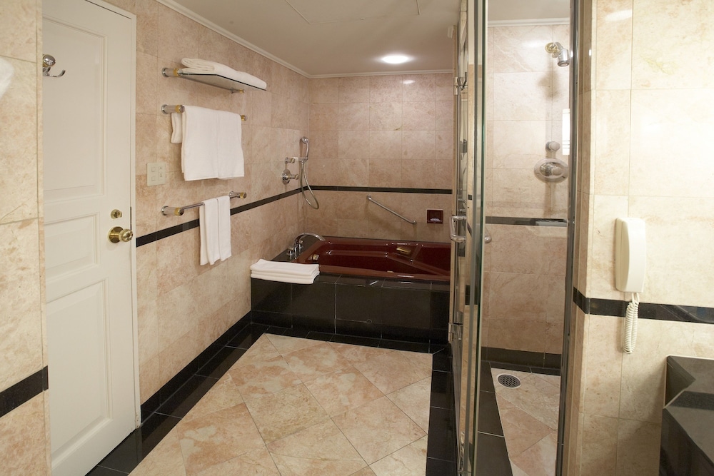 [禁煙] スイート シティビュー バスルーム0 | ホテルイースト２１東京