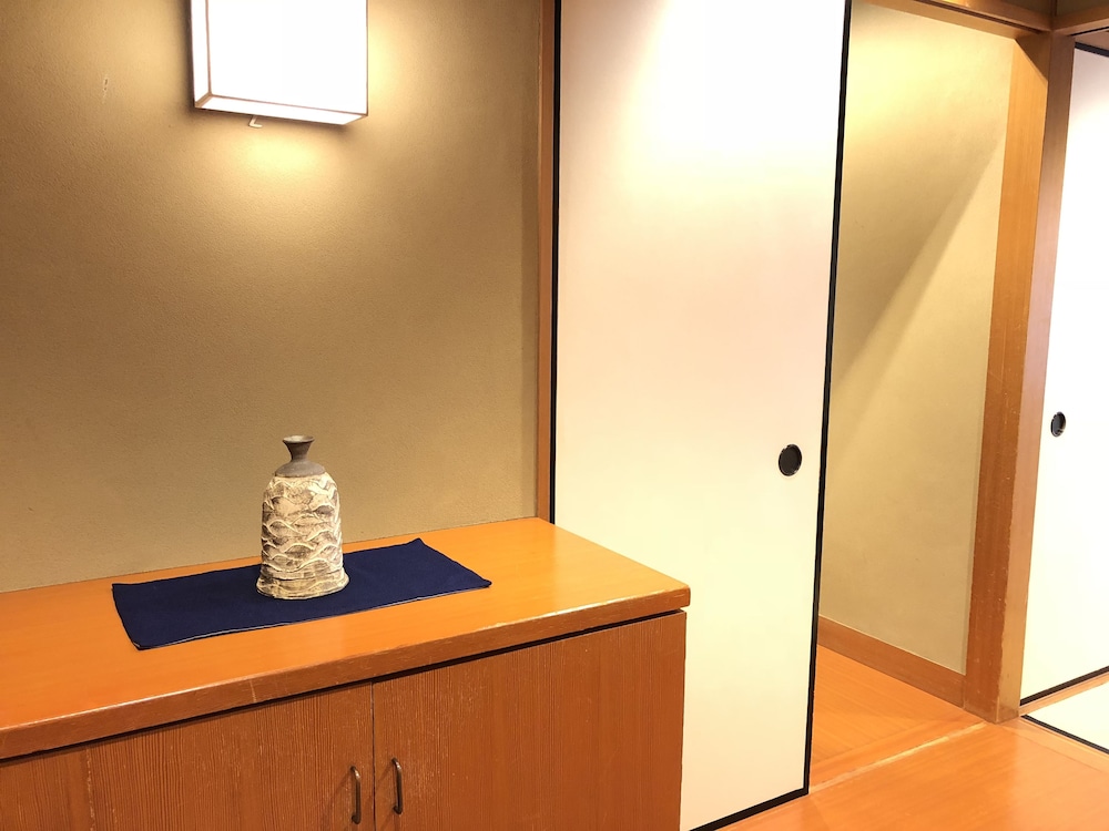 [禁煙] 和室 (54平米) (2名利用) 客室3 | ホテルイースト２１東京