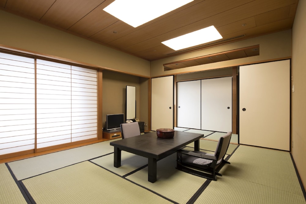 [禁煙] 和室 (54平米) (2名利用) | ホテルイースト２１東京