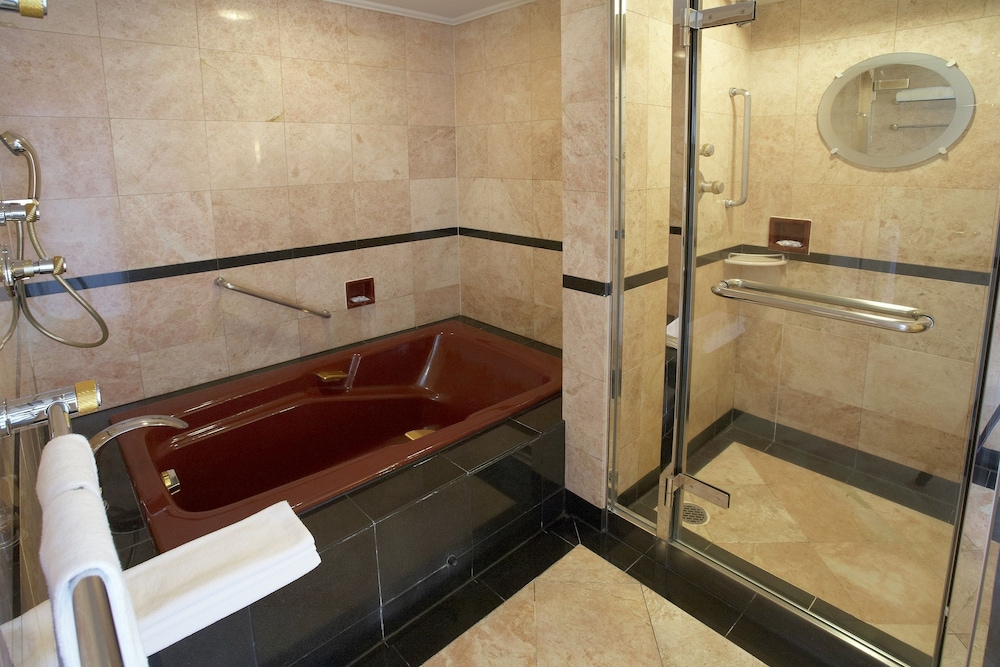 [禁煙] スイート シティビュー バスルーム1 | ホテルイースト２１東京