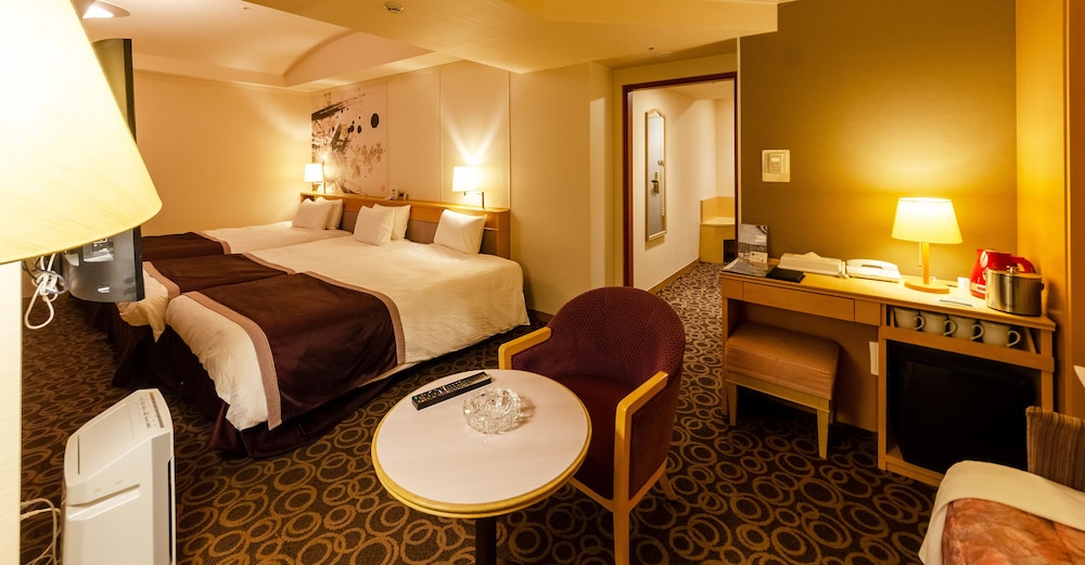 デラックス ツインルーム 喫煙可 (High Floor) | 銀座クレストン