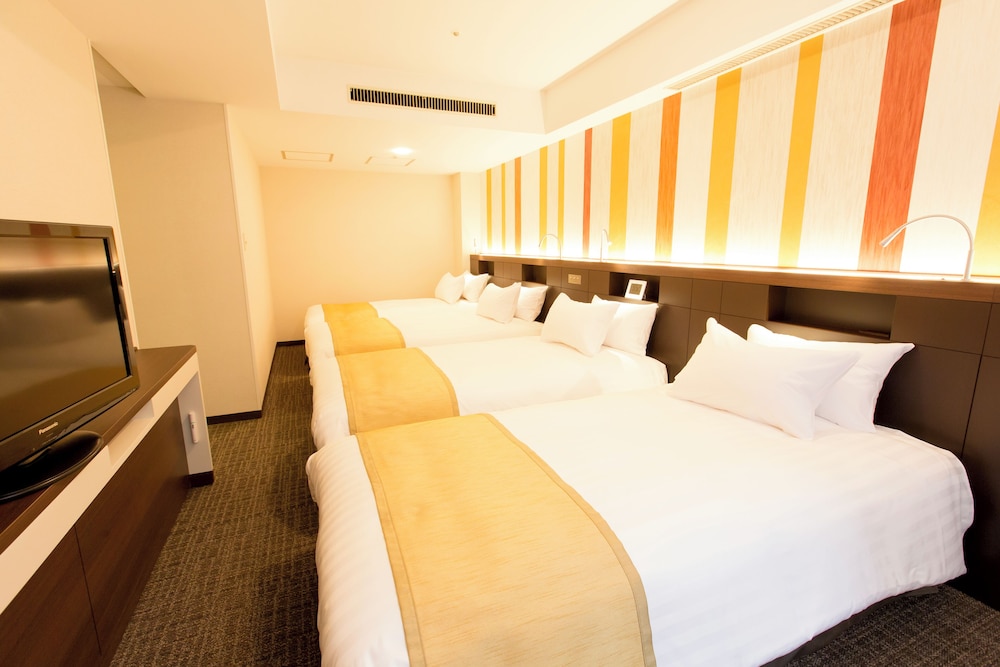 スタンダード 4 人部屋 禁煙 | 品川東武ホテル