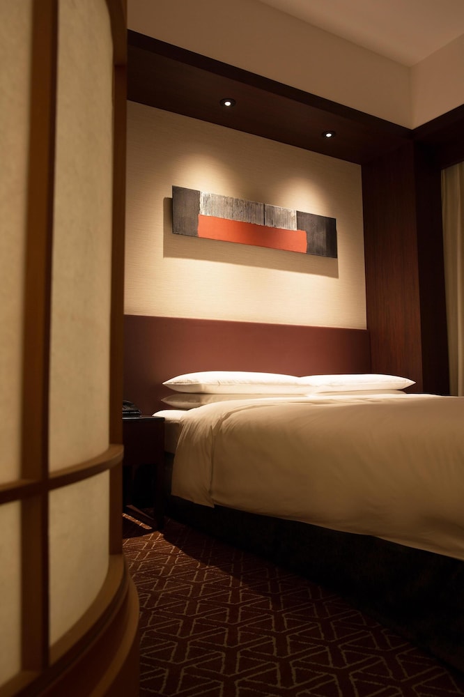 ルーム クイーンベッド 1 台 客室2 | グランドハイアット 福岡