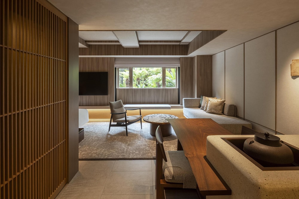 クラブ ルーム キングベッド 1 台ソファーベッド付き (Premier) | グランドハイアット 福岡