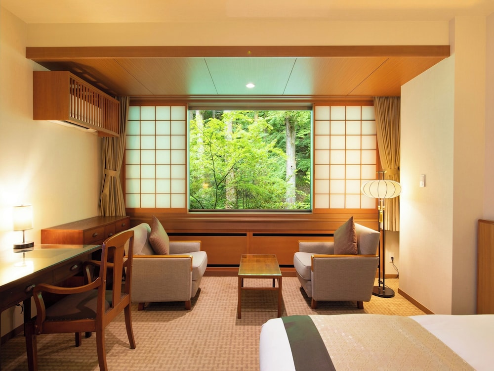 フォレスト・ウィング ツイン・フォレストサイド 客室1 | 富士屋ホテル