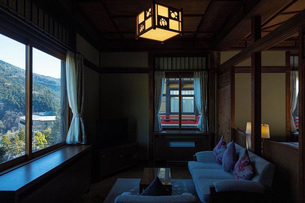 花御殿 ジュニアスイート | 富士屋ホテル