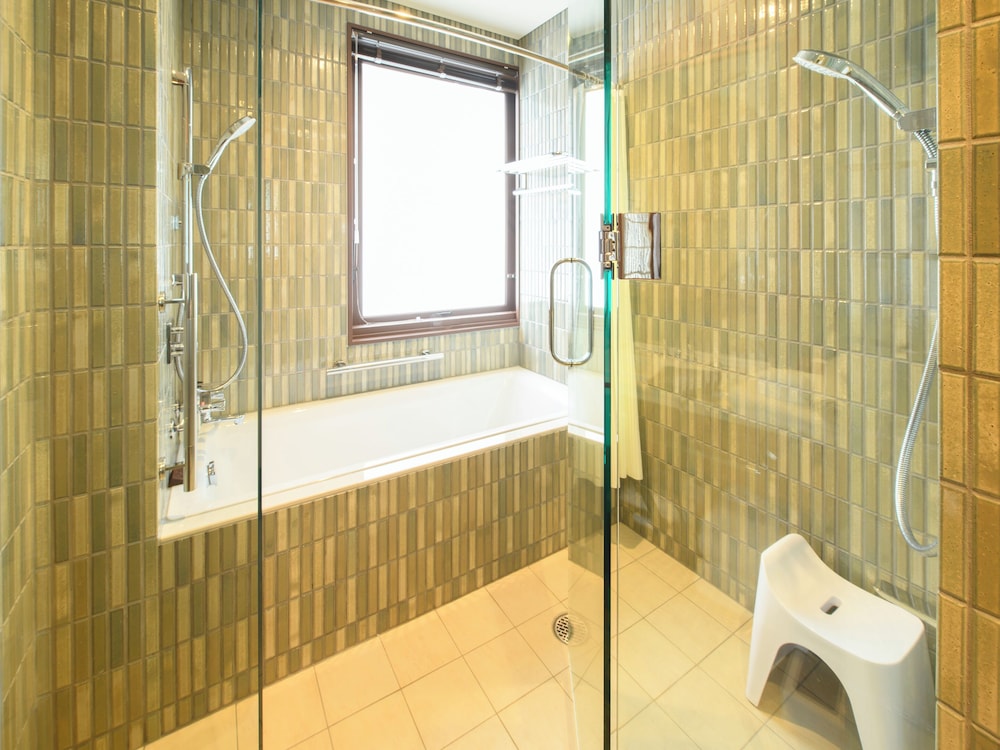 花御殿 ジュニアスイート バスルーム1 | 富士屋ホテル