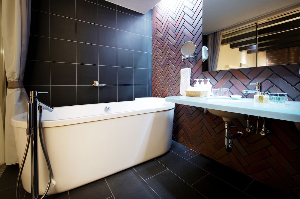 ジュニア スイート バスルーム1 | ニセコノーザンリゾート・アンヌプリ