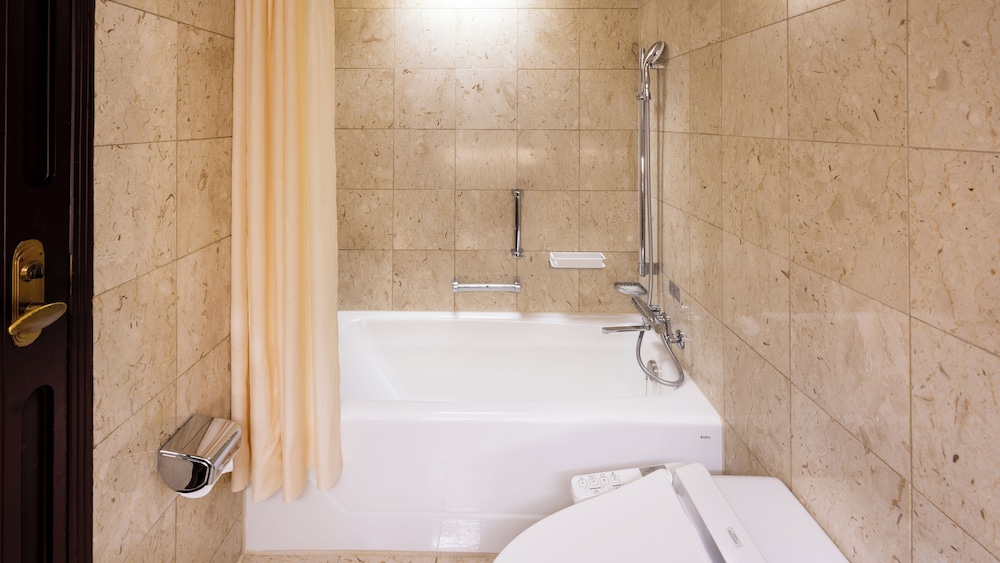 (クラブフロア)ジュニアスイートデラックスキング ラウンジ利用込 禁煙 バスルーム1 | グランドプリンスホテル高輪