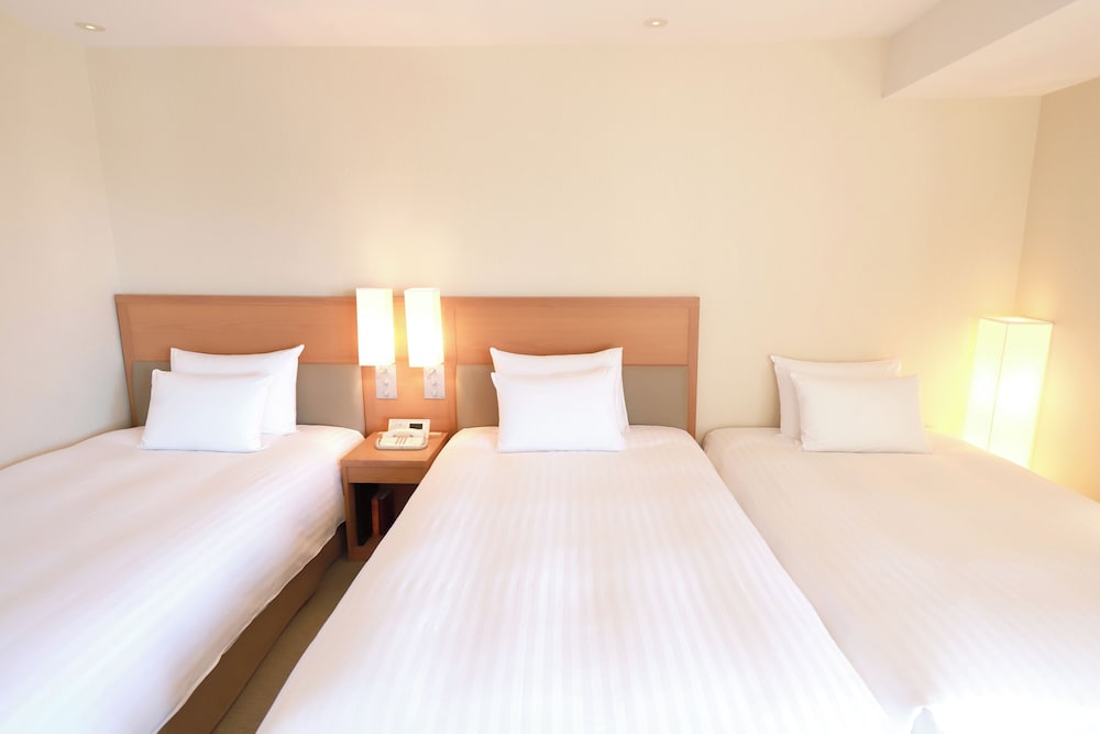 モデレートトリプルルーム 喫煙可 客室2 | ホテルアソシア静岡