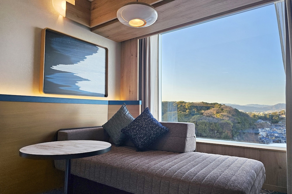 [11-15階] 禁煙 瀬戸内リゾートフロア ツイン/トリプルルーム 客室2 | グランドプリンスホテル広島