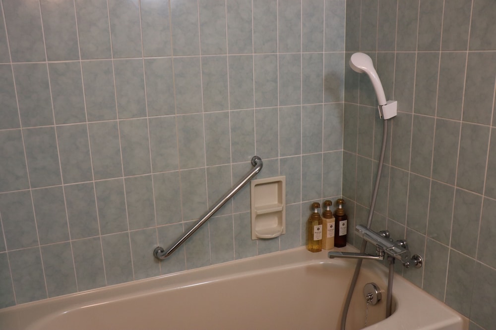 [16~17階] 禁煙 プレミアムフロア ツインルーム バスルーム0 | グランドプリンスホテル広島