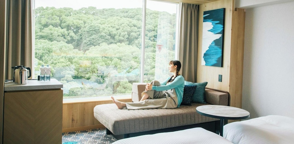 [11-15階] 禁煙 瀬戸内リゾートフロア プレミアトリプルルーム 客室4 | グランドプリンスホテル広島