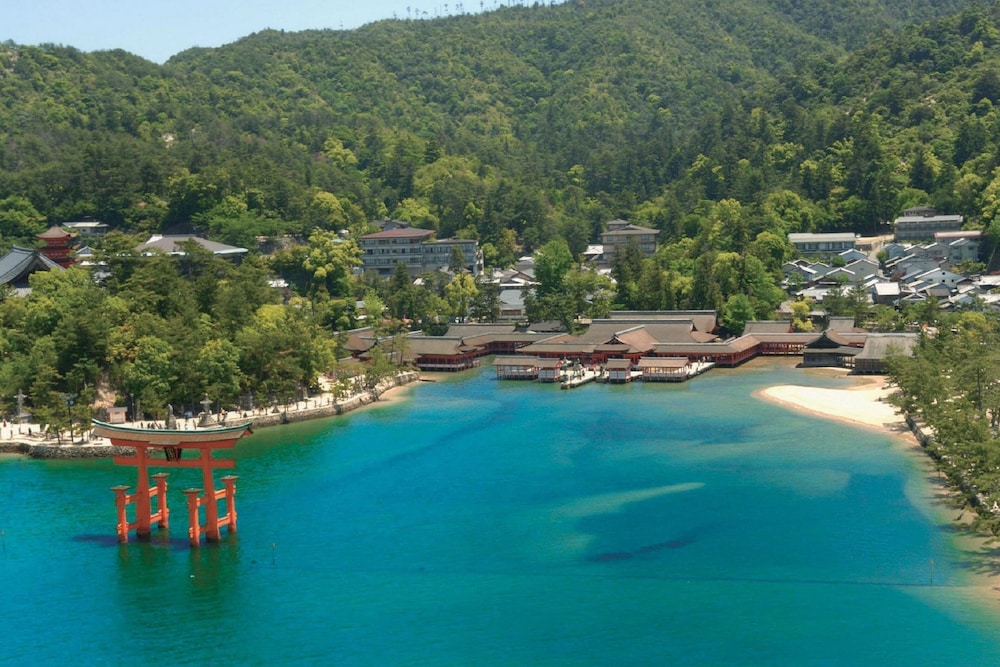 【片道宮島高速船チケット付】禁煙 スタンダードツインルーム 客室5 | グランドプリンスホテル広島