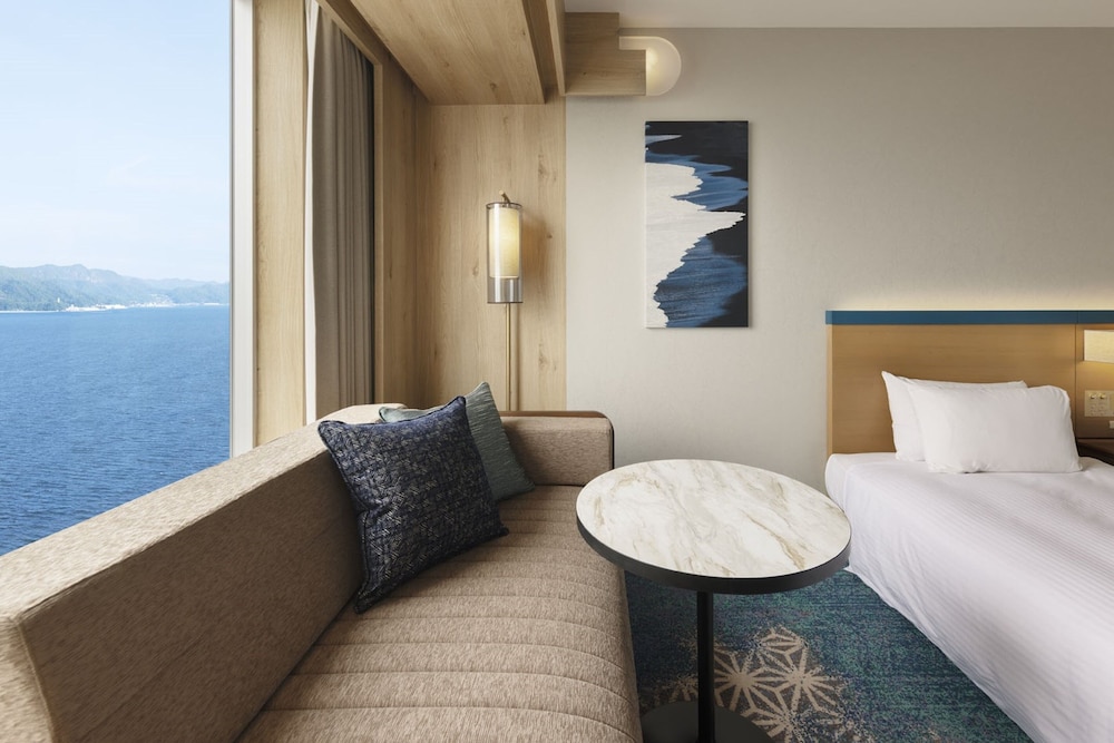 [11-15階] 禁煙 瀬戸内リゾートフロア ツイン/トリプルルーム 客室3 | グランドプリンスホテル広島