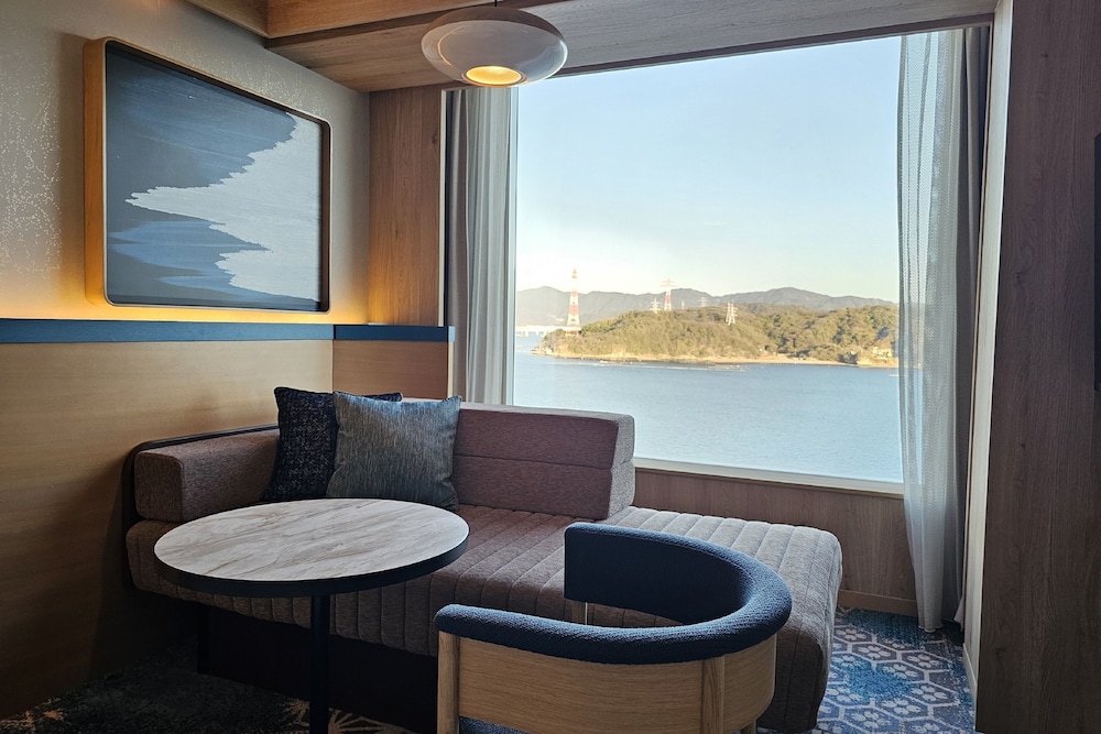 [11-15階] 禁煙 瀬戸内リゾートフロア キング/トリプルルーム 客室4 | グランドプリンスホテル広島