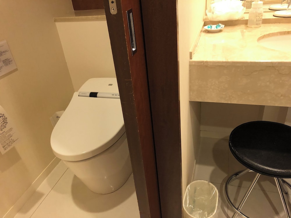 プレミアスーペリアツイン 禁煙 バスルーム2 | スターゲイトホテル関西エアポート