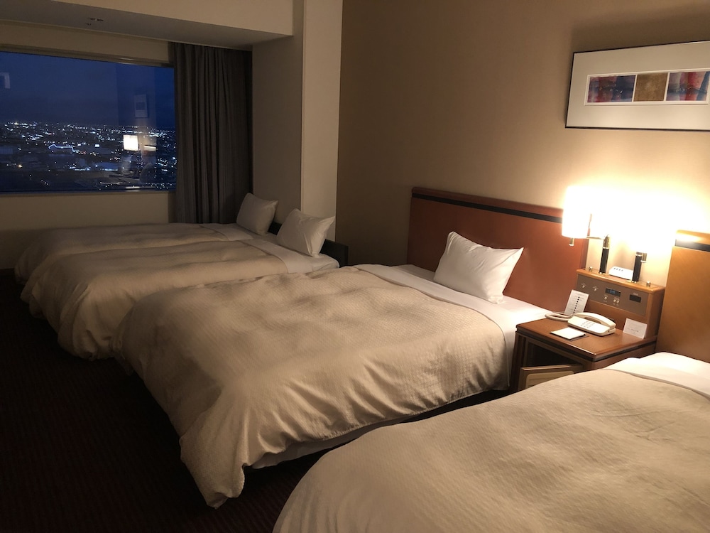 トリプルルーム 禁煙 (Superior Twin + 1 Extra Bed) 客室2 | スターゲイトホテル関西エアポート