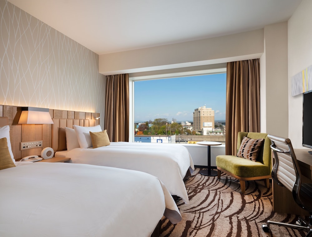 プレミアム ルーム シングルベッド 2 台 客室1 | ANAクラウンプラザホテル千歳 by IHG