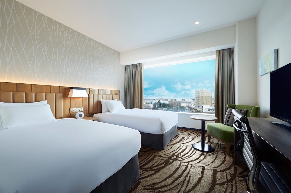 プレミアム ルーム シングルベッド 2 台 | ANAクラウンプラザホテル千歳 by IHG