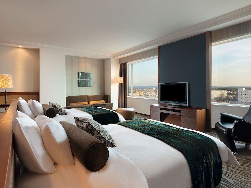 ジュニア スイート ダブルベッド 2 台 (High Floor) 客室1 | ANAクラウンプラザホテル千歳 by IHG