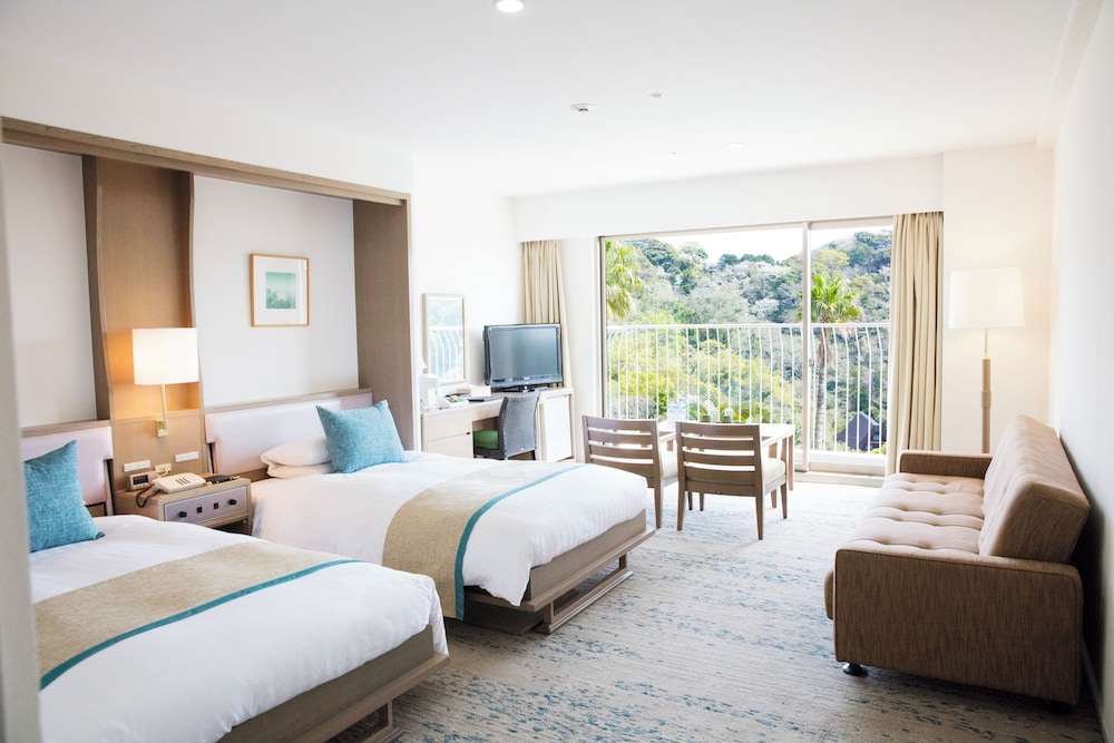 スタンダードツインルーム低層階(バルコニー付) 禁煙 | 下田東急ホテル