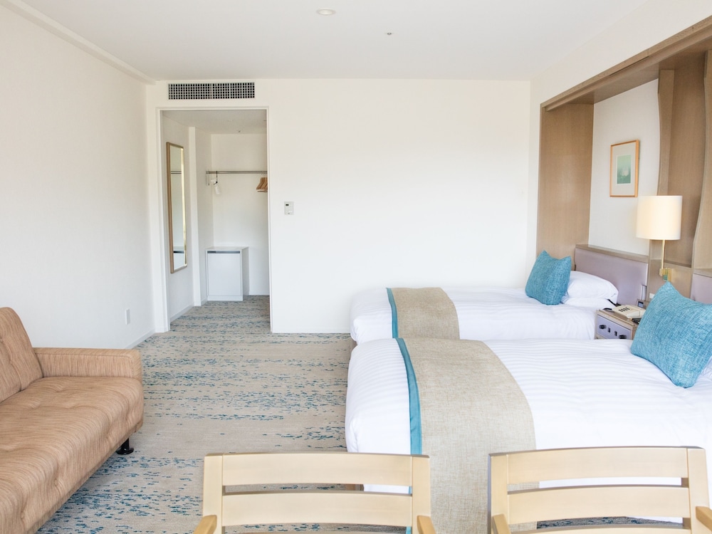 スタンダードツインルーム低層階(バルコニー付) 禁煙 客室0 | 下田東急ホテル