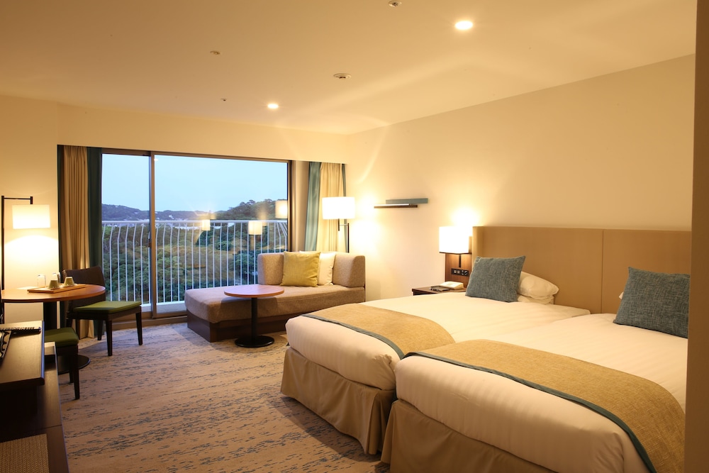 スーペリアツインルーム高層階(バルコニー付) 禁煙 客室3 | 下田東急ホテル