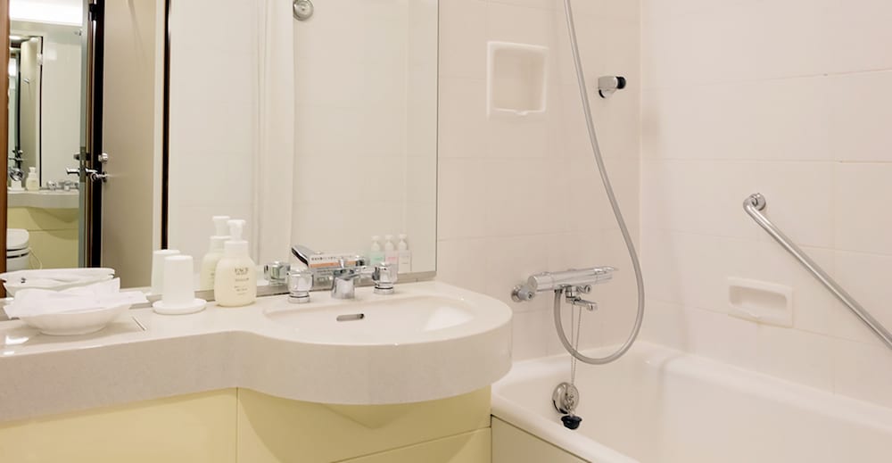 デラックスシングルルーム 禁煙【二名様利用】(20㎡) バスルーム0 | JR ホテルクレメント高松