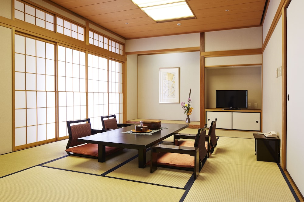 和室 禁煙 (60㎡) 客室3 | JR ホテルクレメント高松