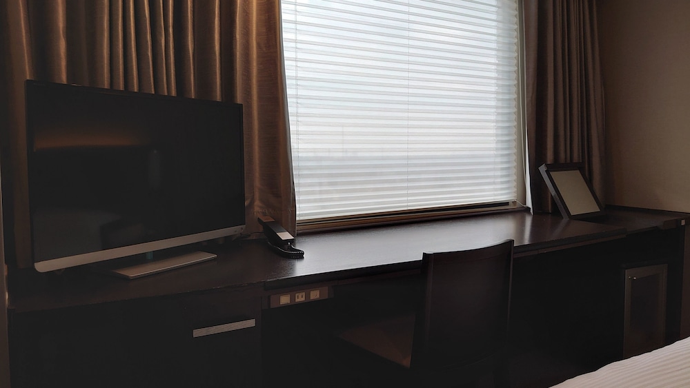 コンフォートツイン 禁煙(スカイビュー) 客室2 | 川崎日航ホテル