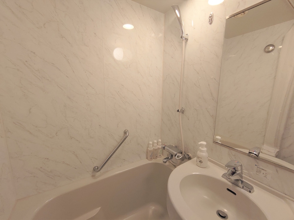 コンフォートセミダブル 禁煙(スカイビュー) バスルーム0 | 川崎日航ホテル