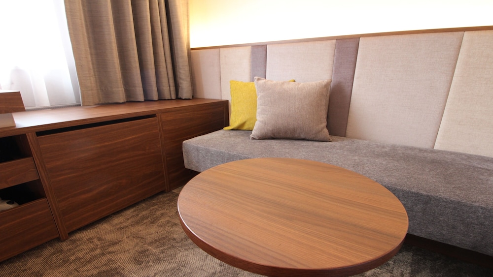 プレミアム ルーム シングルベッド 2 台 禁煙 (High Floor) 客室1 | ANAホリデイ・イン仙台 by IHG