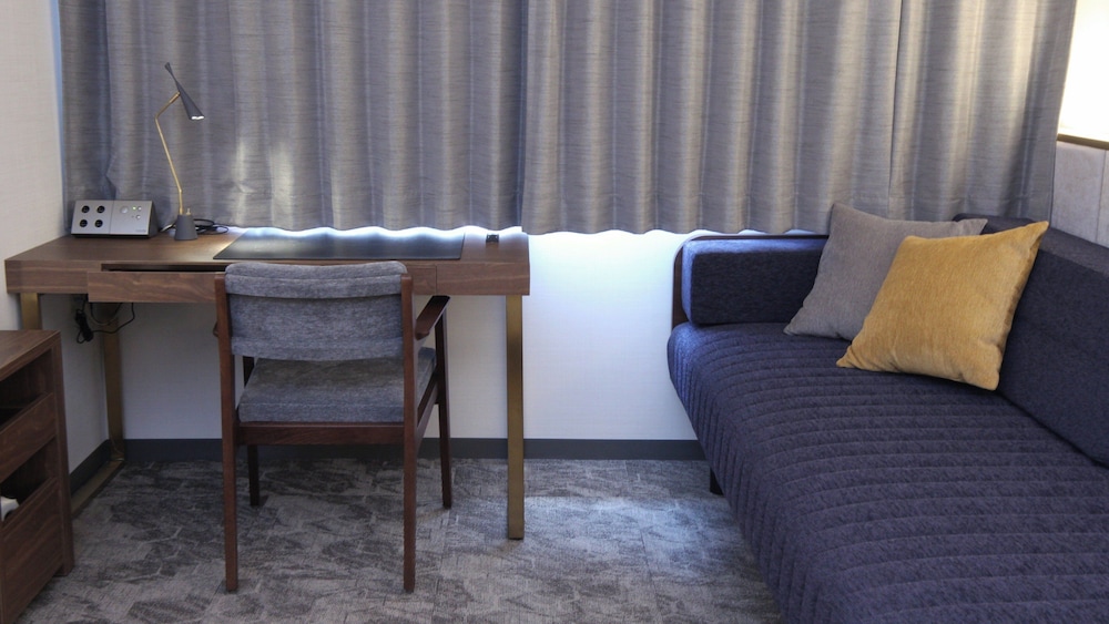 プレミアム ルーム ベッド (複数台) (High Floor) 客室の設備とサービス8 | ANAホリデイ・イン仙台 by IHG