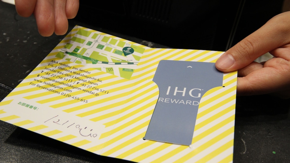 スタンダード ルーム ダブルベッド 1 台 禁煙 コーナー 客室の設備とサービス7 | ANAホリデイ・イン仙台 by IHG