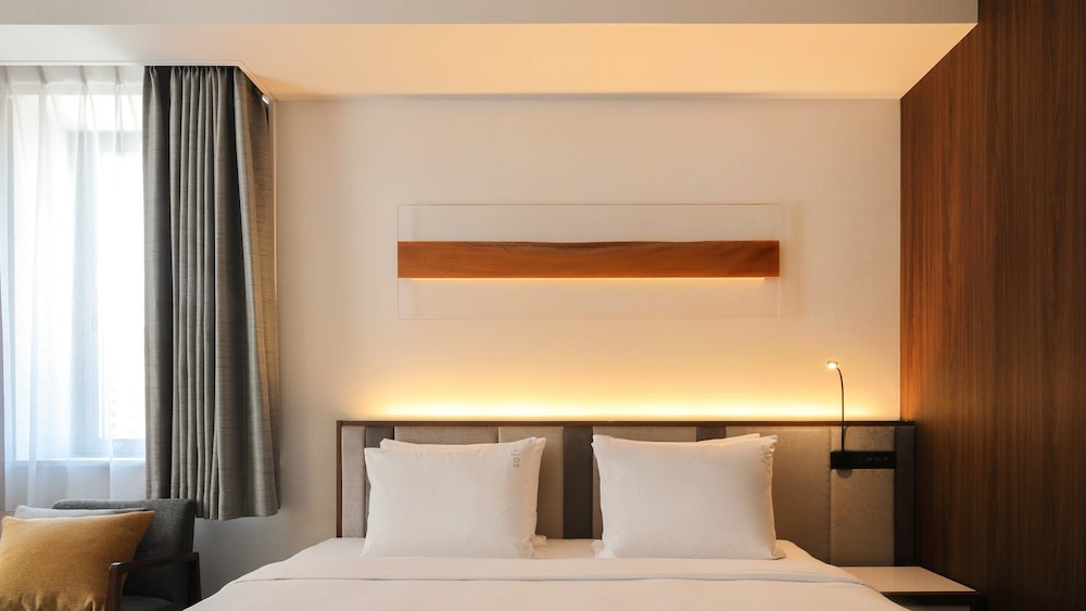 プレミアム ルーム キングベッド 1 台 禁煙 (High Floor) | ANAホリデイ・イン仙台 by IHG