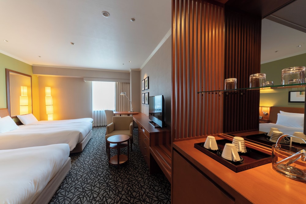 スーペリア トリプルルーム 喫煙可 (28-30 sqm) 客室4 | ホテルアソシア豊橋