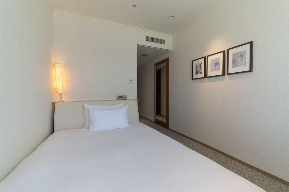 スタンダード ダブルルーム 喫煙可 (18 sqm) 客室1 | ホテルアソシア豊橋