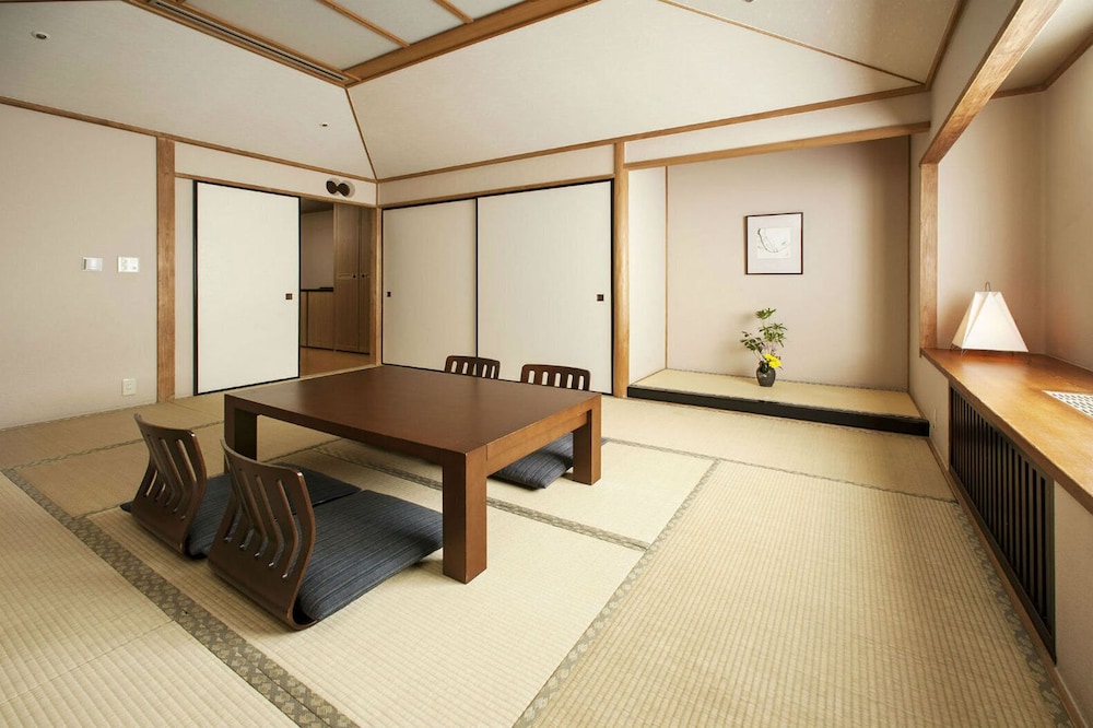 和室 禁煙 5歳以下のお子様は,大人1名に付き1名まで添い寝無料 | ホテルオークラ東京ベイ