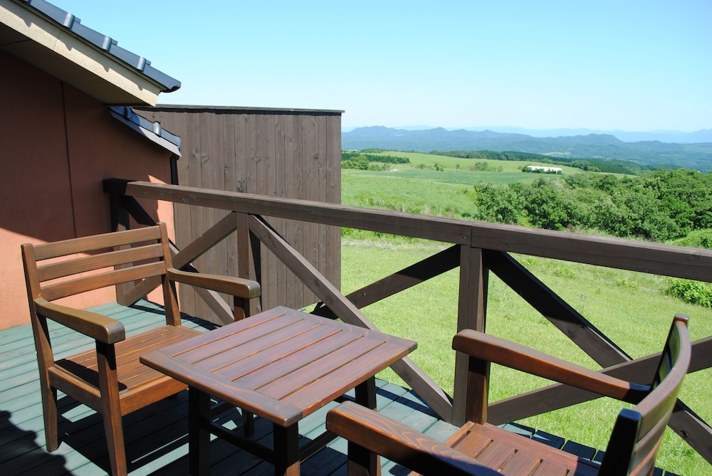 スタンダード洋室 禁煙 テラス / パティオ0 | レゾネイトクラブくじゅう