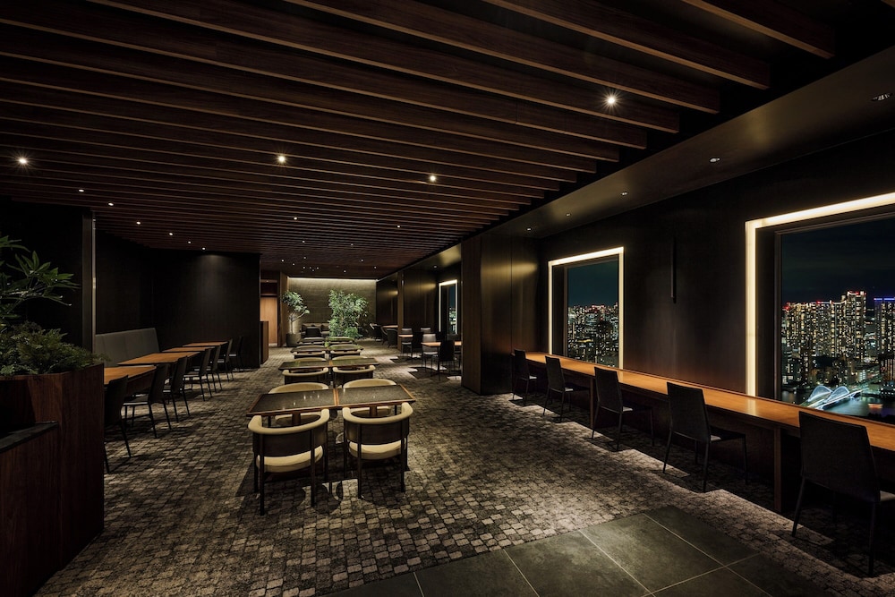 エグゼクティブフロア シティーダブル 東京タワービュー 38階 (エグゼクティブフロア特典付) エグゼクティブ ラウンジ7 | ザ ロイヤルパークホテル アイコニック 東京汐留