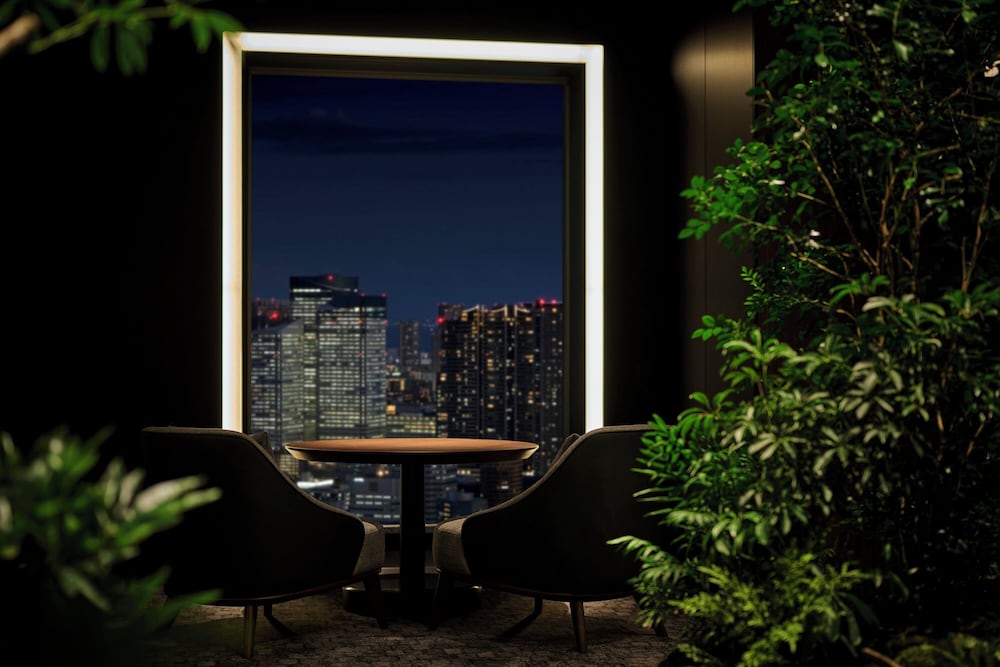 エグゼクティブフロア シティーダブル 東京タワービュー 38階 (エグゼクティブフロア特典付) エグゼクティブ ラウンジ4 | ザ ロイヤルパークホテル アイコニック 東京汐留