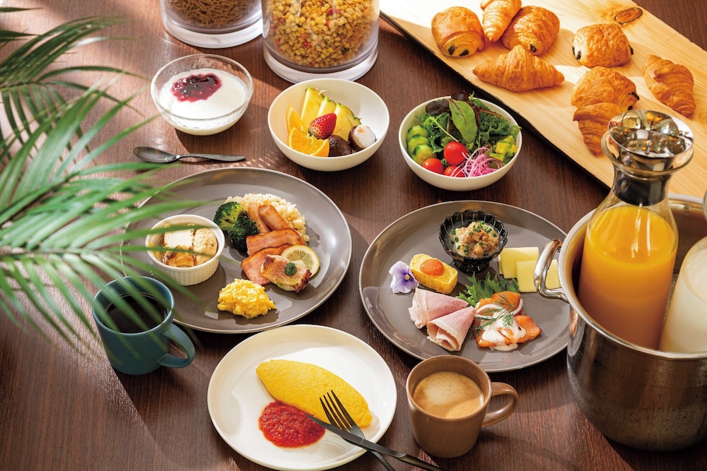 エグゼクティブフロア シティーダブル 東京タワービュー 38階 (エグゼクティブフロア特典付) エグゼクティブ ラウンジ1 | ザ ロイヤルパークホテル アイコニック 東京汐留