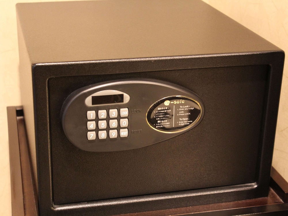 エコノミーダブル ダブルベッド1台 客室2 | ザ ロイヤルパークホテル アイコニック 東京汐留