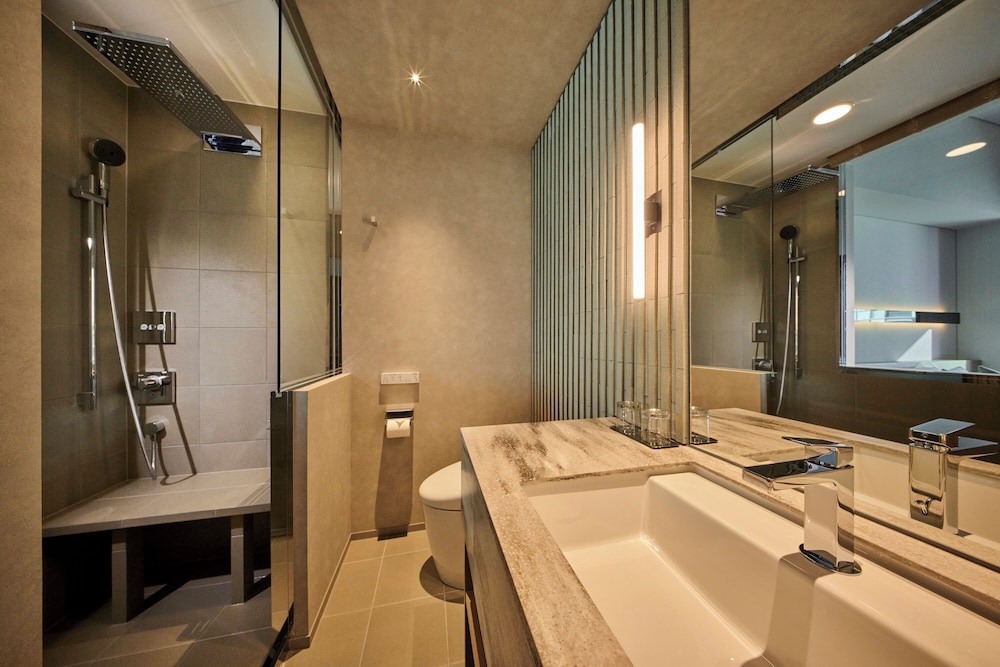 エグゼクティブフロア シティーダブル 東京タワービュー 38階 (エグゼクティブフロア特典付) バスルーム1 | ザ ロイヤルパークホテル アイコニック 東京汐留