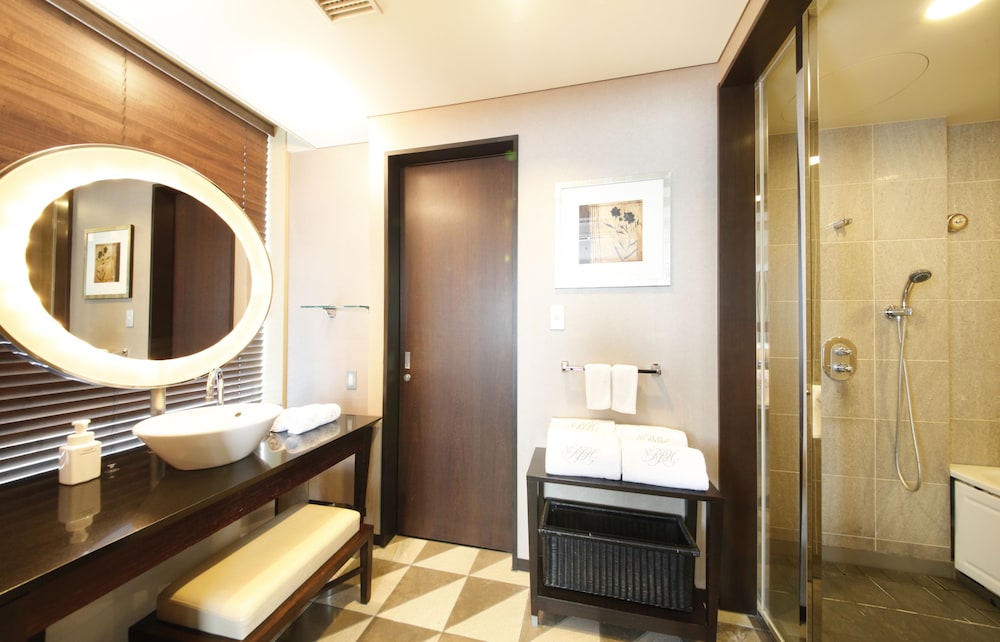 (3-4名利用のみ) ジュニアスイートツイン 禁煙 バスルーム0 | ザ ロイヤルパークホテル アイコニック 東京汐留