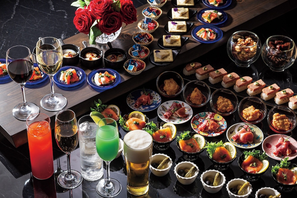 エグゼクティブフロア シティーダブル 東京タワービュー 38階 (エグゼクティブフロア特典付) エグゼクティブ ラウンジ3 | ザ ロイヤルパークホテル アイコニック 東京汐留